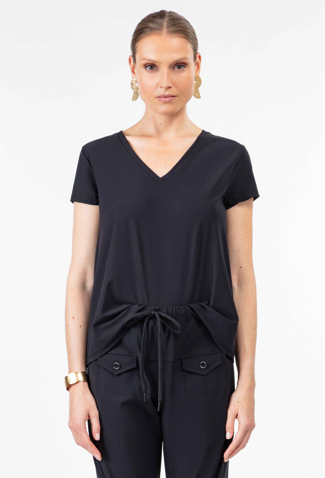 Linda black tee-shirt in technical jersey